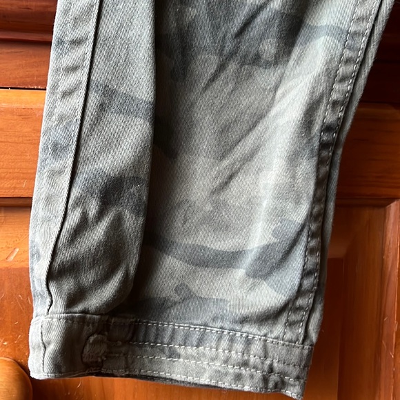 Class Club - Picture 5 of 12